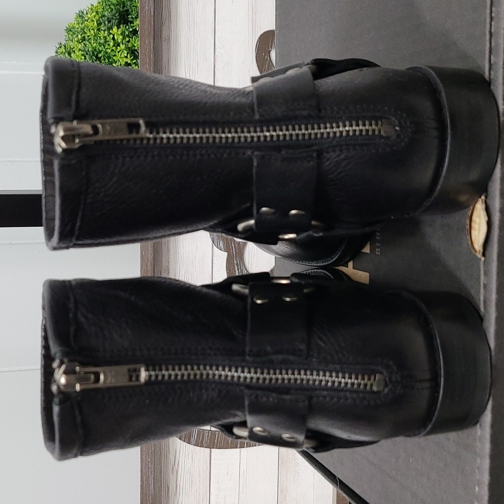 Frye Portia Harness Short Leather Boots - 6.5 - Picture 10 of 16